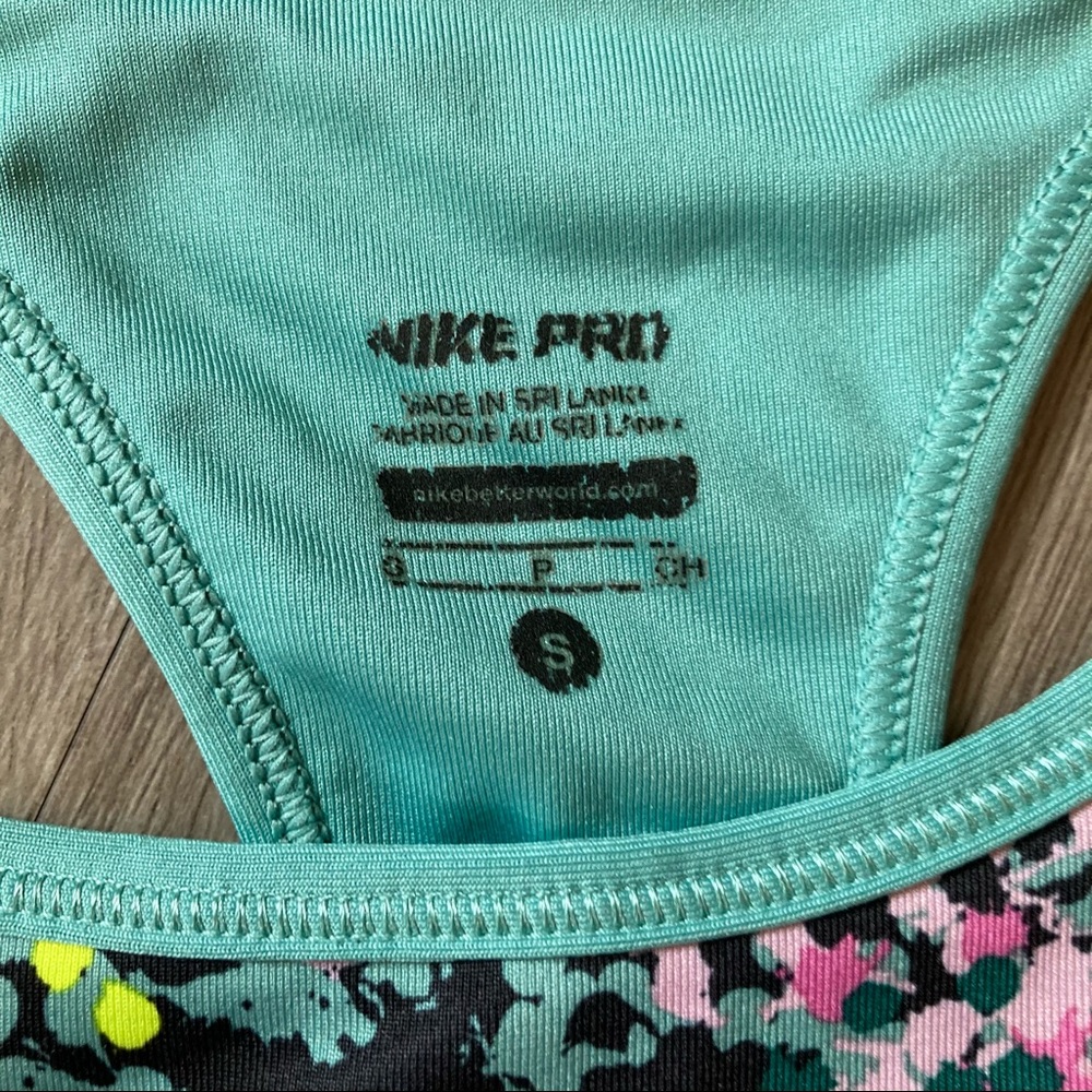 Nike Pro Sports Bra. Like new!! - Picture 4 of 4